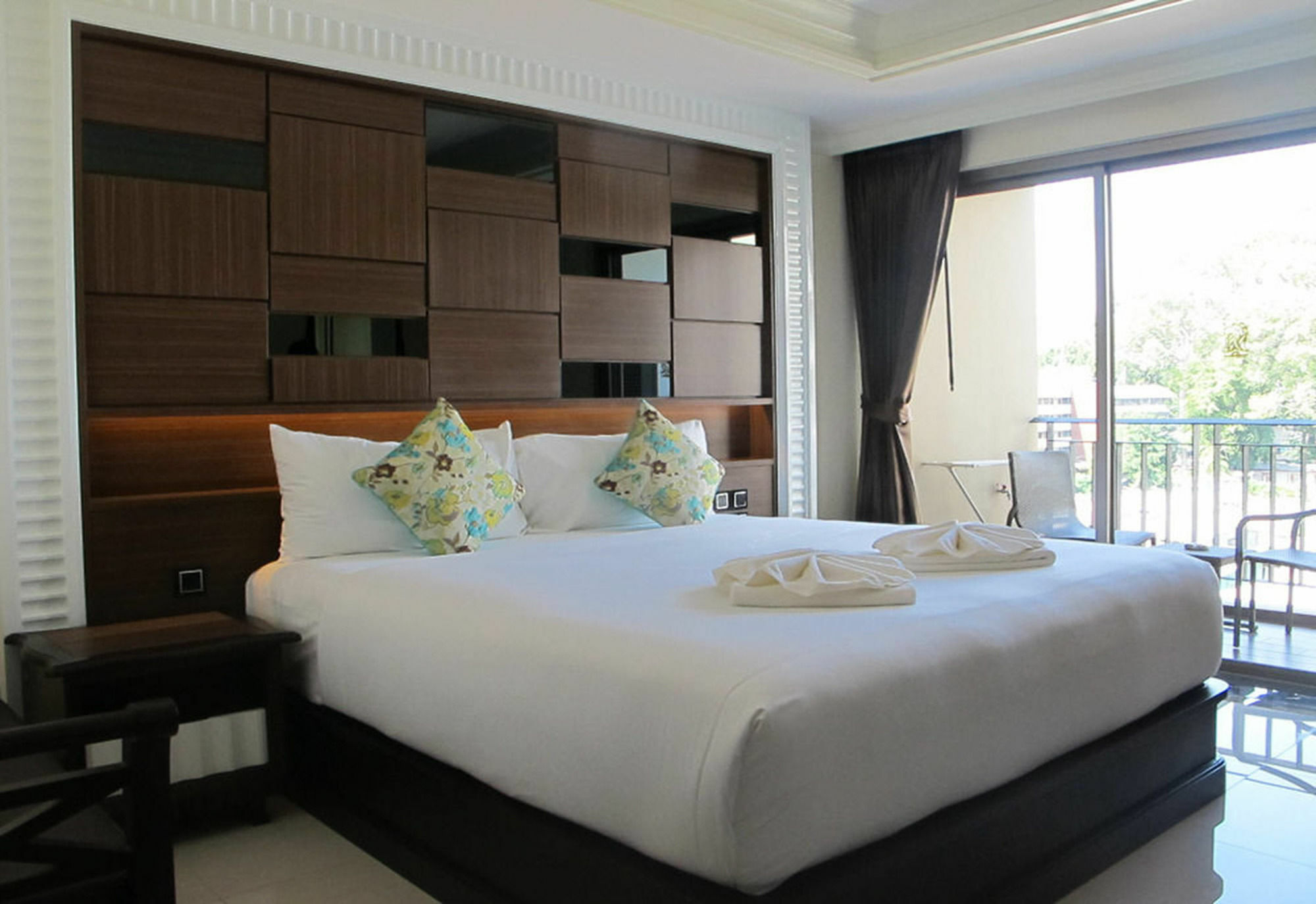 March Hotel Pattaya Exterior foto